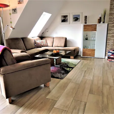 Neue Reihe 28 - Wolke 7 *